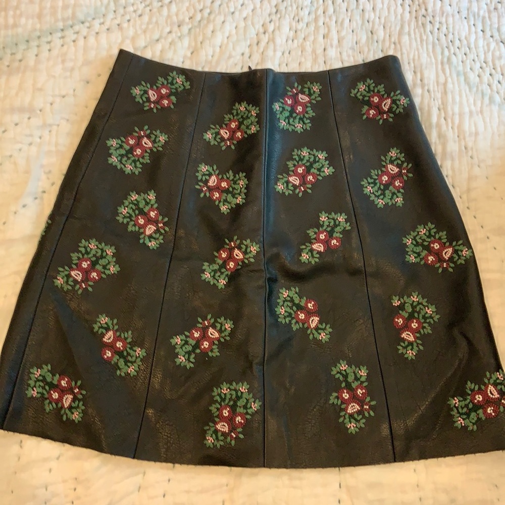 Club Monaco leather embroidered skirt
